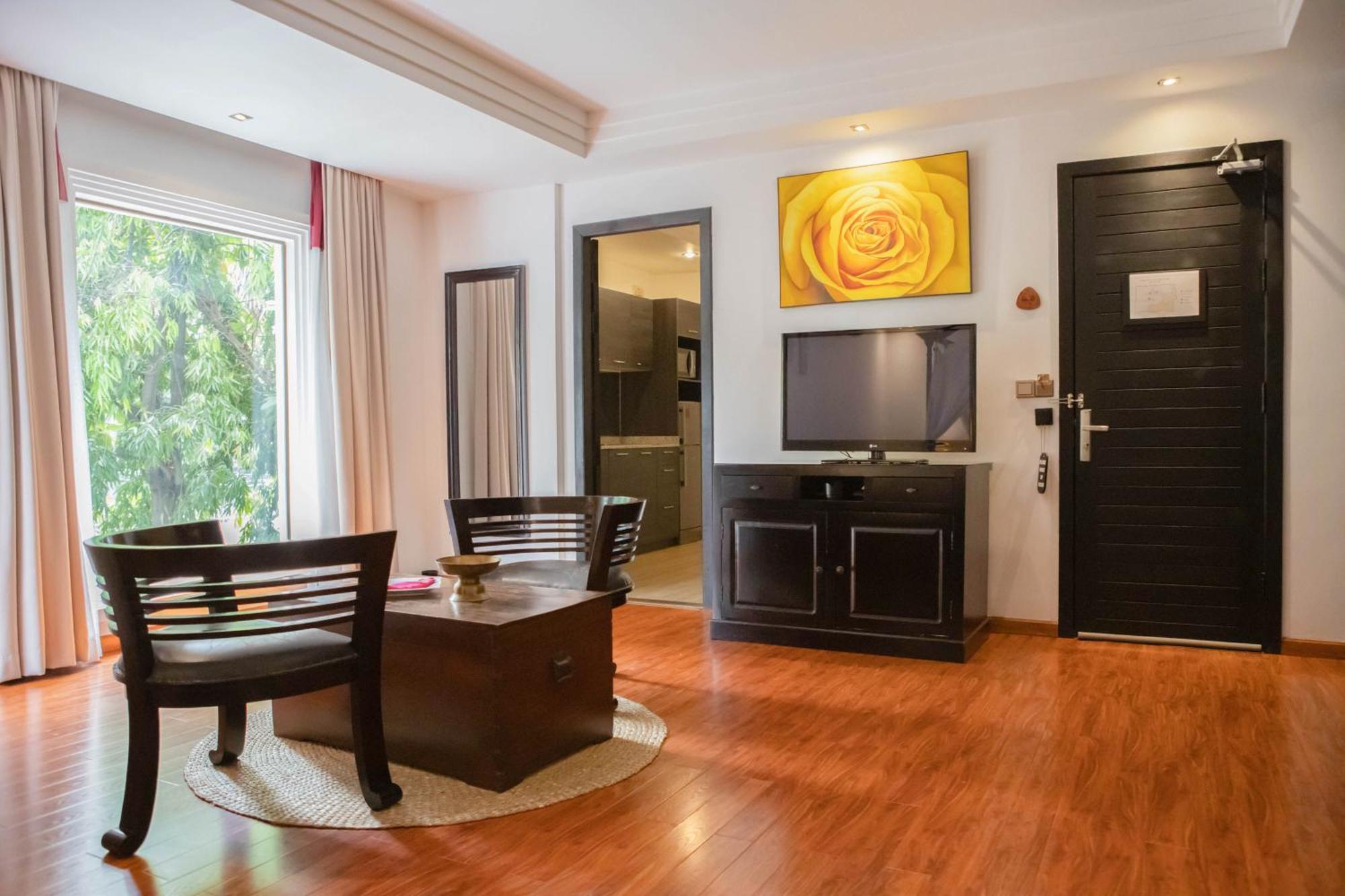 La Rose Suites Phnom Penh Exterior foto