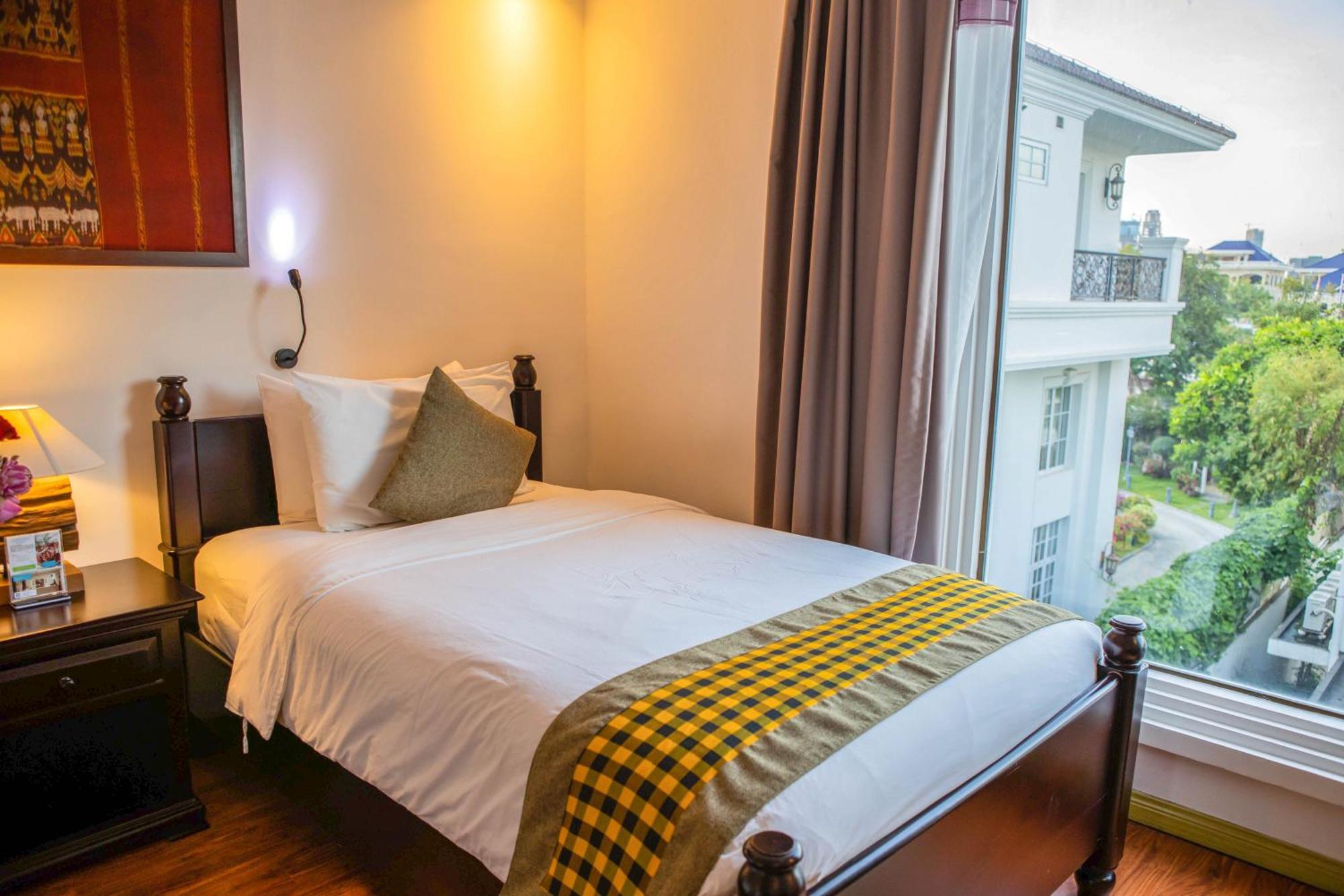 La Rose Suites Phnom Penh Exterior foto