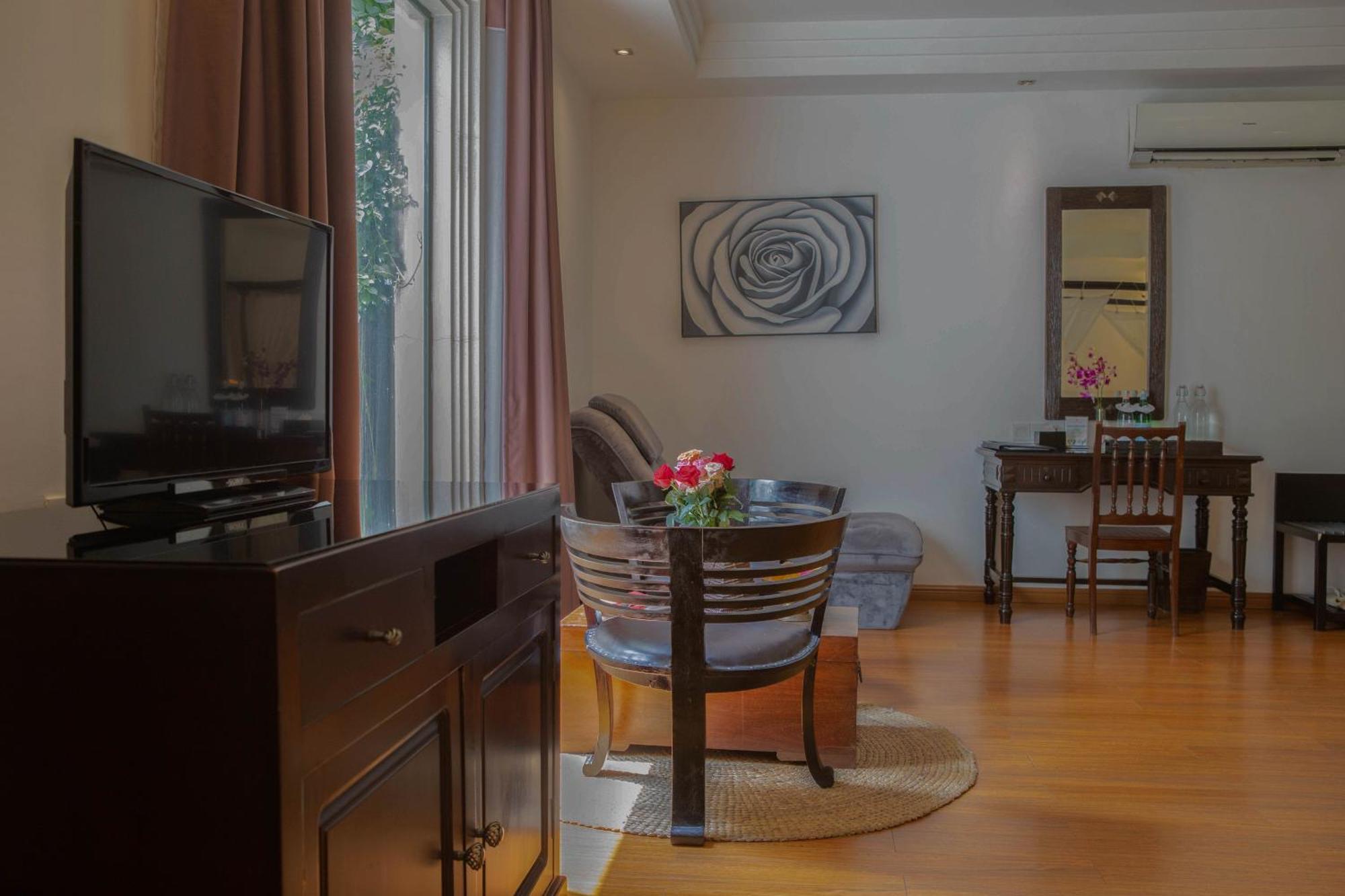 La Rose Suites Phnom Penh Exterior foto